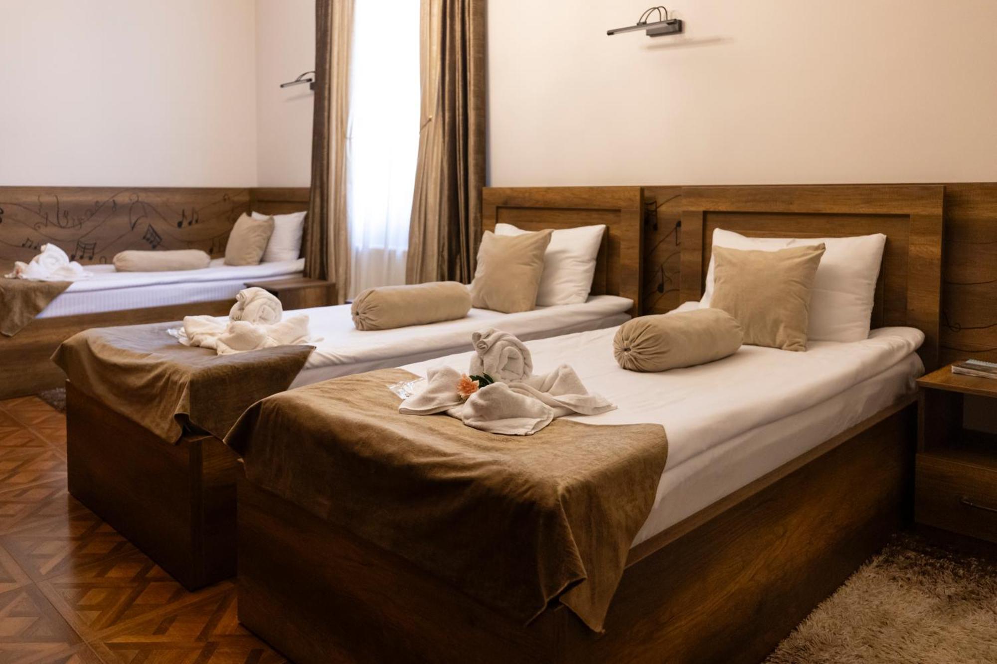 Hestia Boutique Hotel Gori Extérieur photo