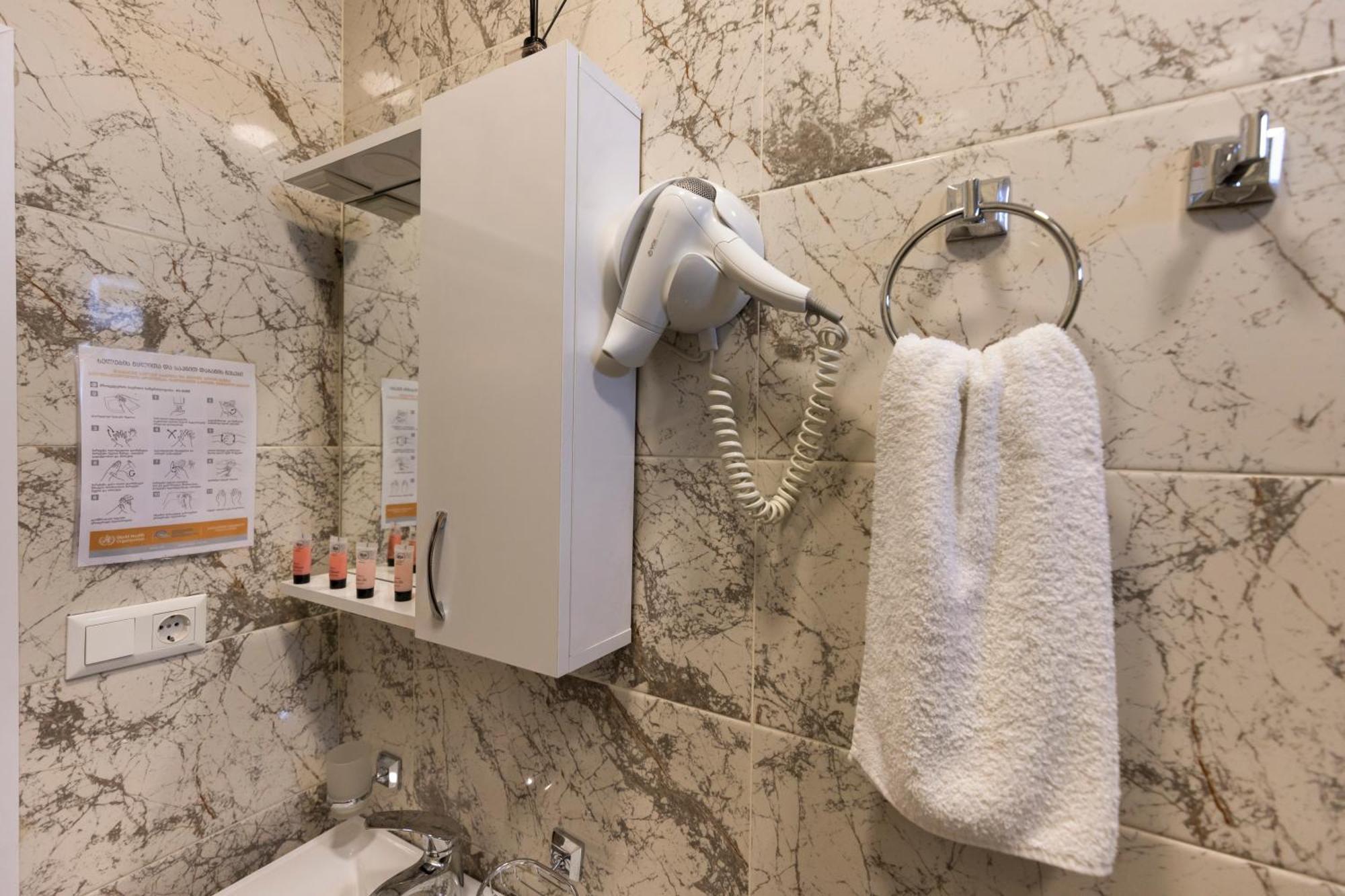 Hestia Boutique Hotel Gori Extérieur photo