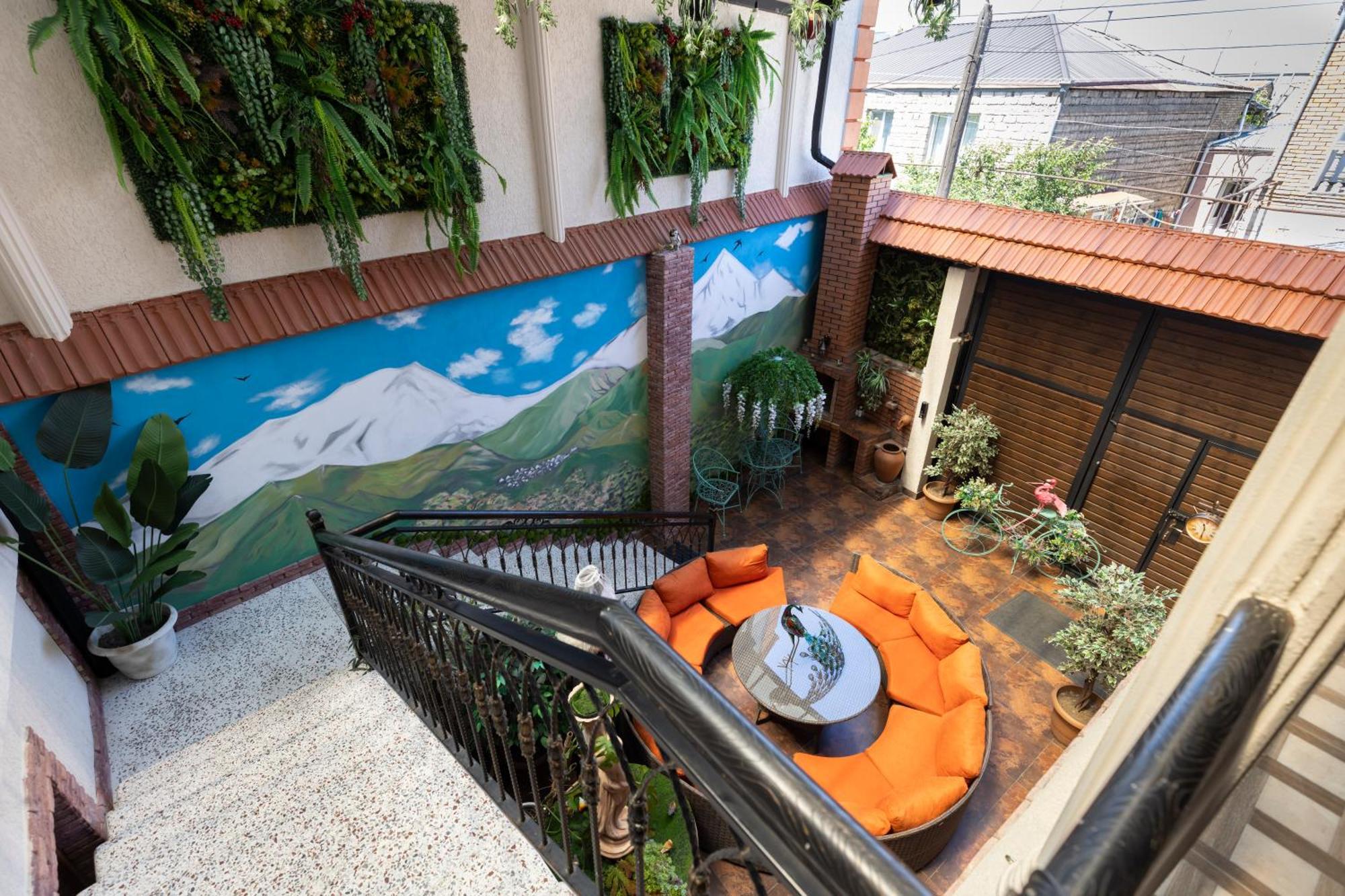 Hestia Boutique Hotel Gori Extérieur photo
